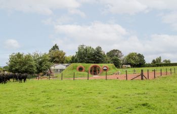 Shire's End Holiday Cottage