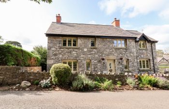 Garreg Wen Holiday Cottage