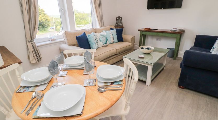 Photo of 5 West Winds