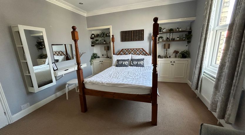 Photo of Rockton House