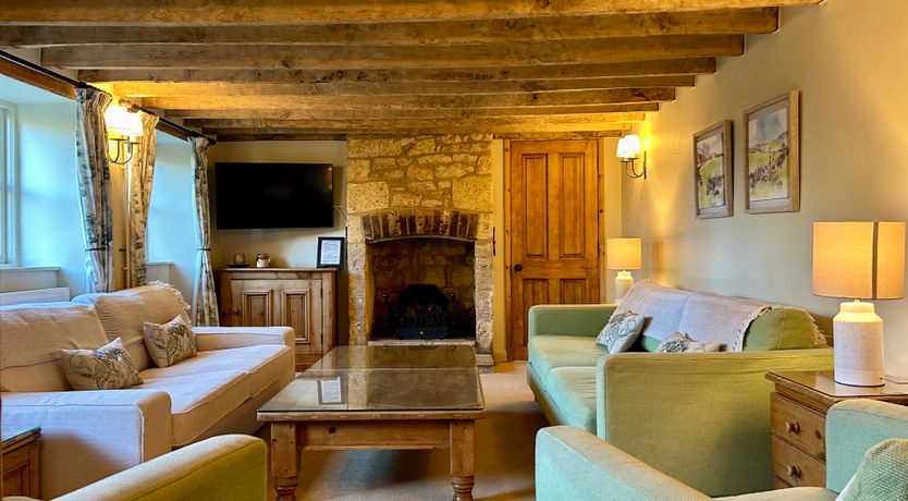 Photo of Robins Nest