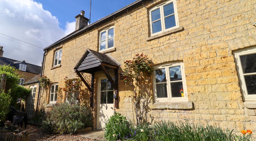 Photo of Robins Nest