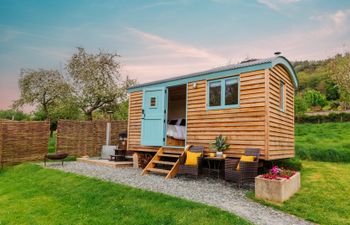 Victoria Hut, Allerford Holiday Cottage