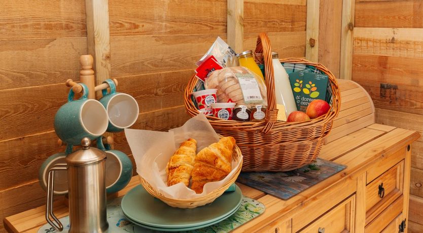 Photo of Victoria Hut, Allerford