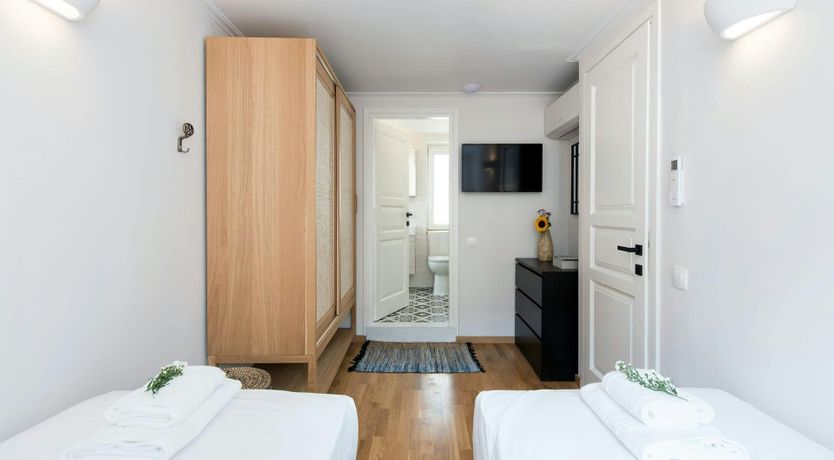 Photo of Luxury Escape