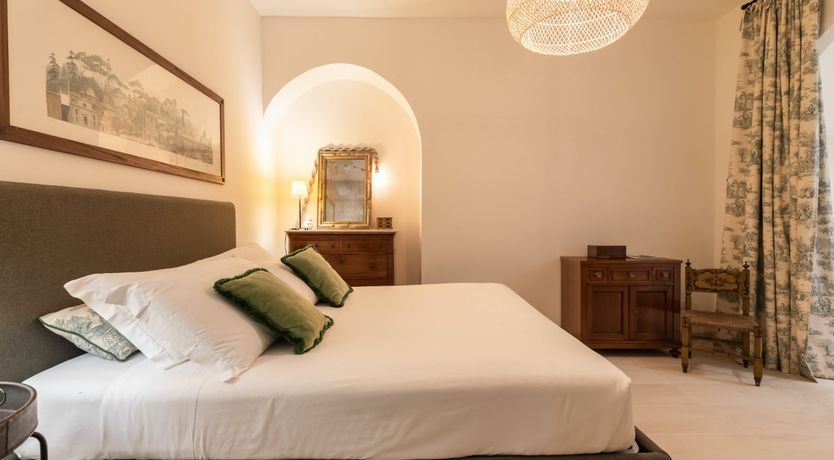 Photo of Etruscan Elegance