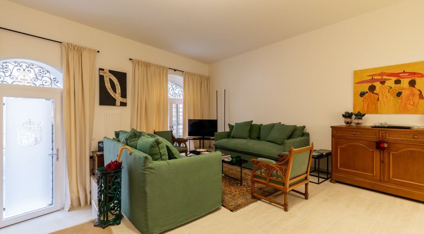 Photo of Etruscan Elegance