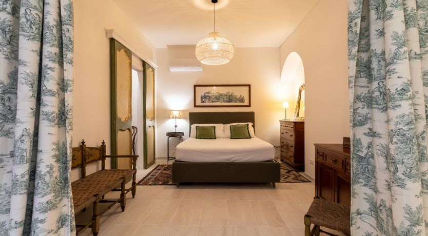 Photo of Etruscan Elegance