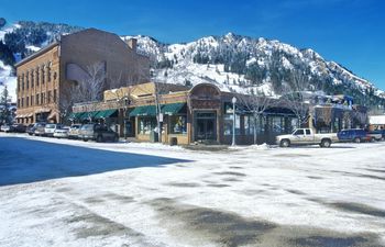 Aspen Nirvana Holiday Home