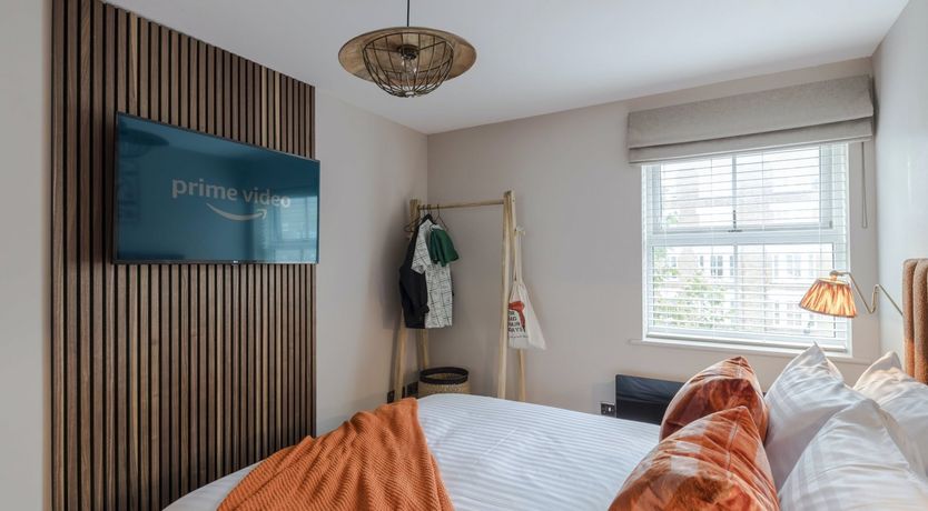 Photo of Olive Green & Burnt Orange