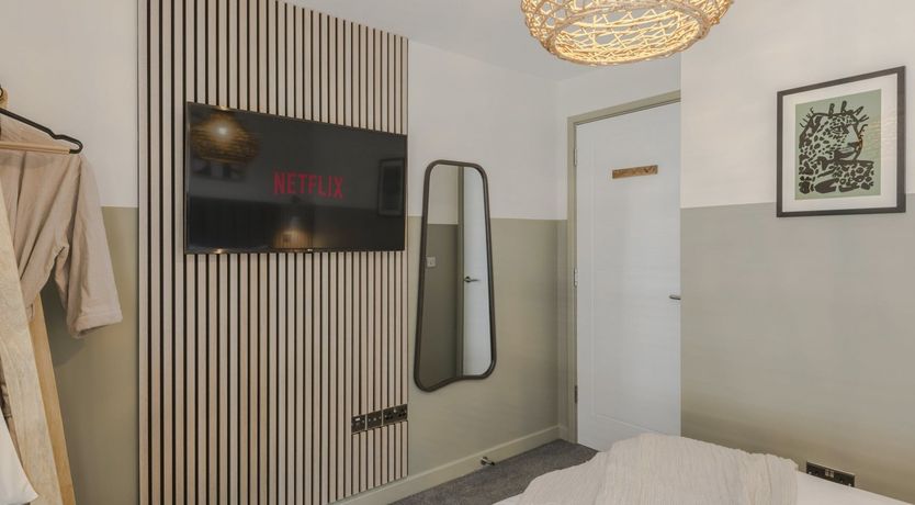 Photo of Olive Green & Burnt Orange