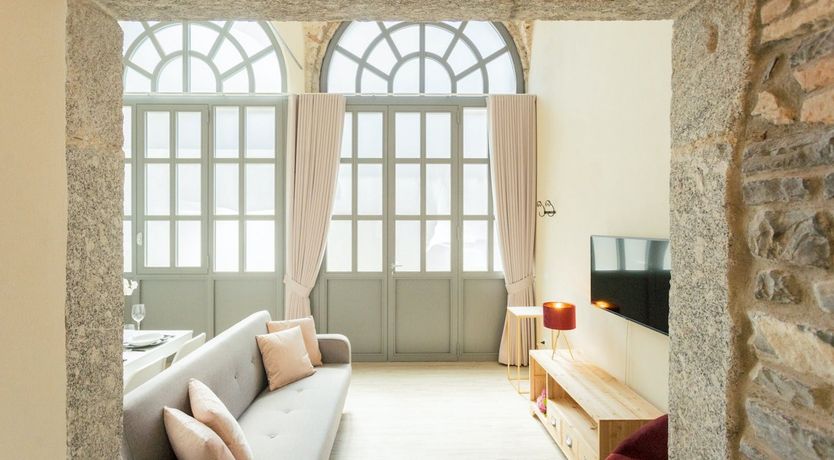 Photo of Enchanting Lakeside Haven