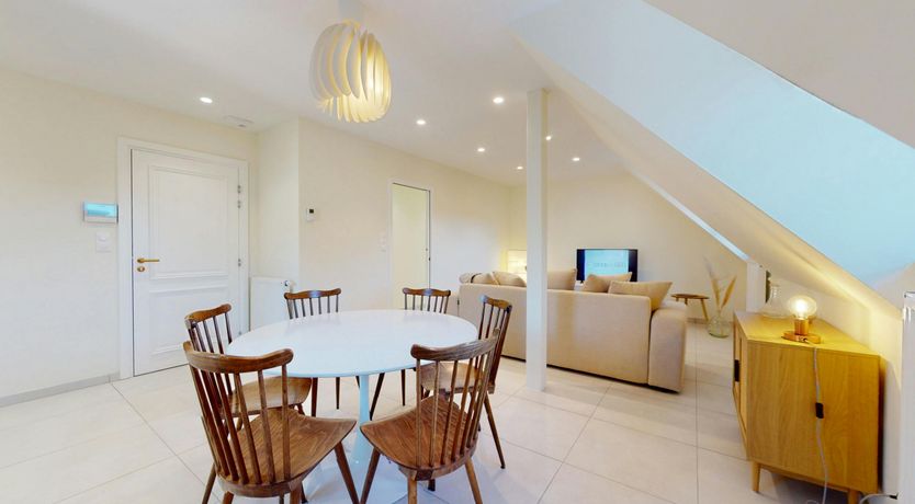 Photo of Silver & Wood