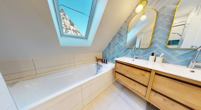 Photo of Silver & Wood