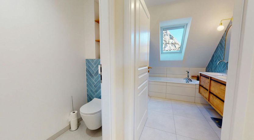 Photo of Silver & Wood