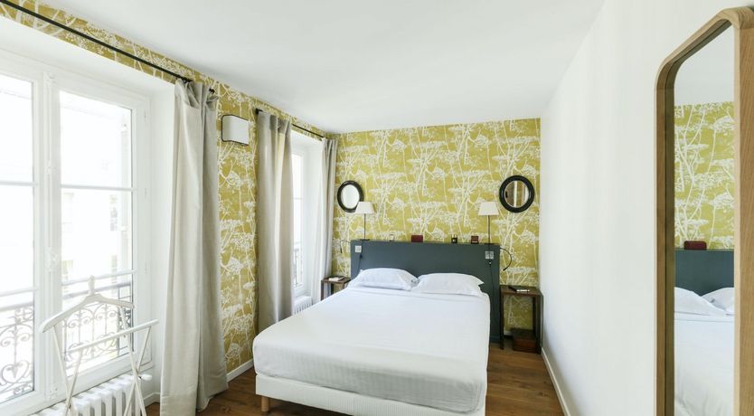 Photo of Eiffel Serenade