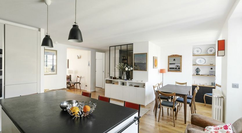 Photo of Eiffel Serenade