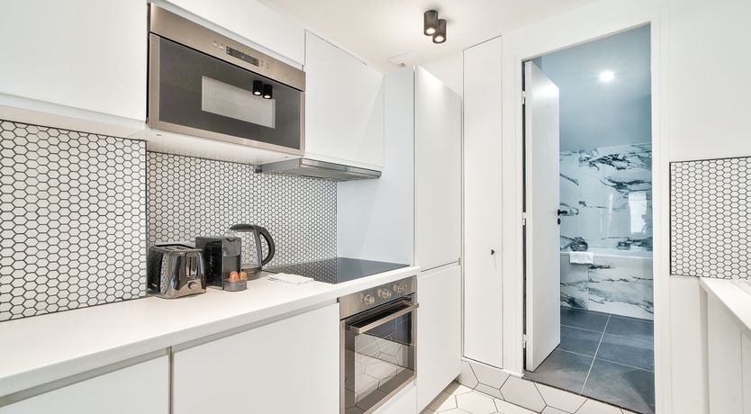 Photo of Frog & Hare