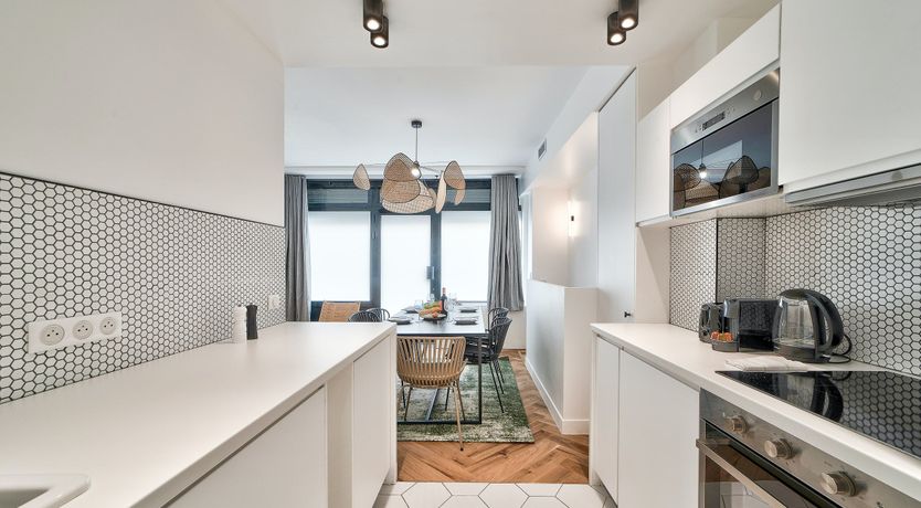 Photo of Frog & Hare