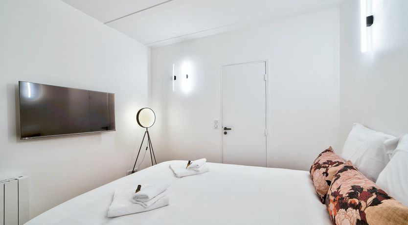 Photo of Frog & Hare