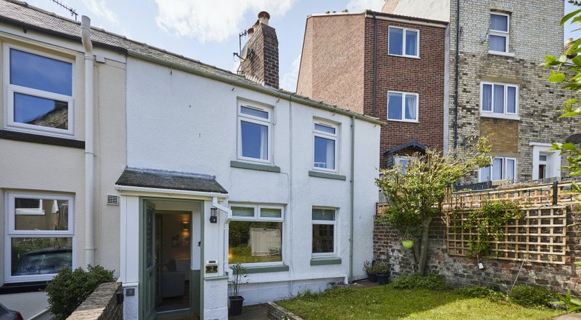 Photo of Cosy Coastal Retreat