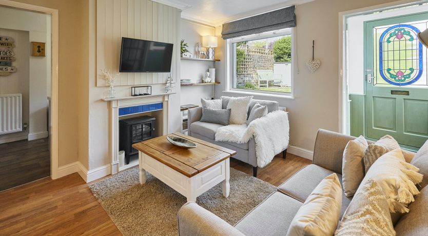 Photo of Cosy Coastal Retreat