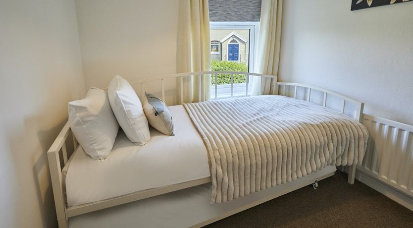 Photo of Cosy Coastal Retreat