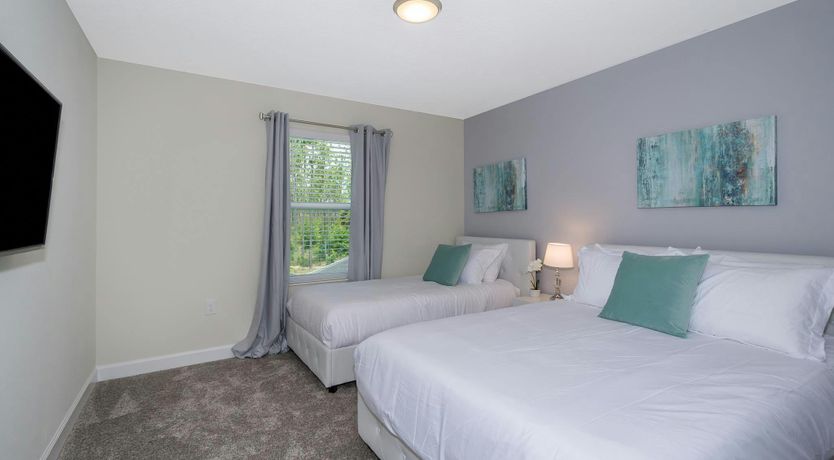 Photo of Honey & Honeysuckle