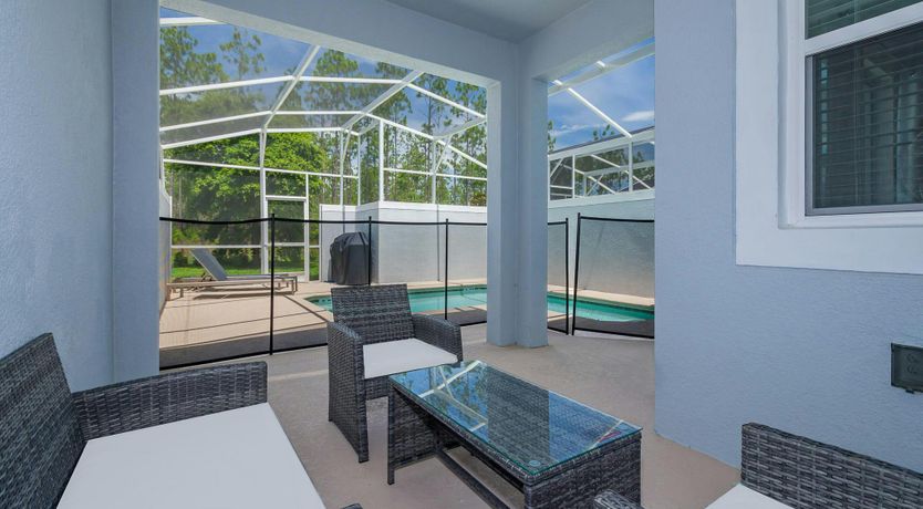 Photo of Honey & Honeysuckle