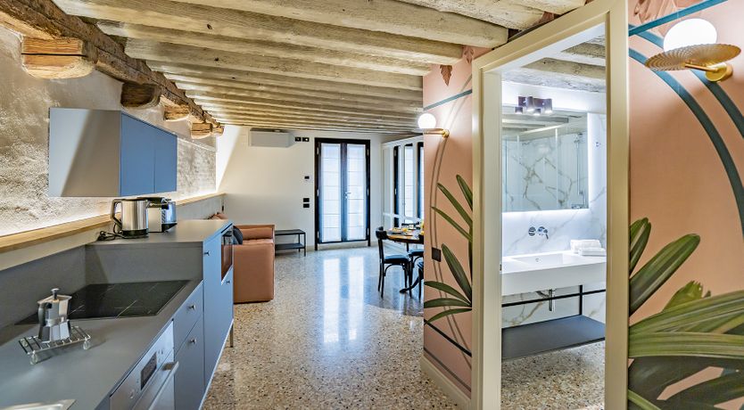 Photo of Enchanting Venetian Escape