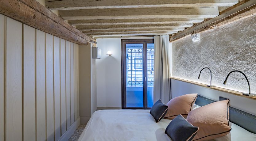 Photo of Enchanting Venetian Escape