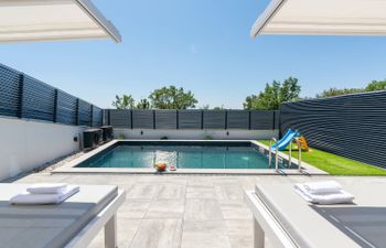 The Treasured Vista Holiday Home