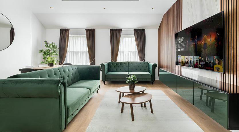 Photo of Emerald & Teak