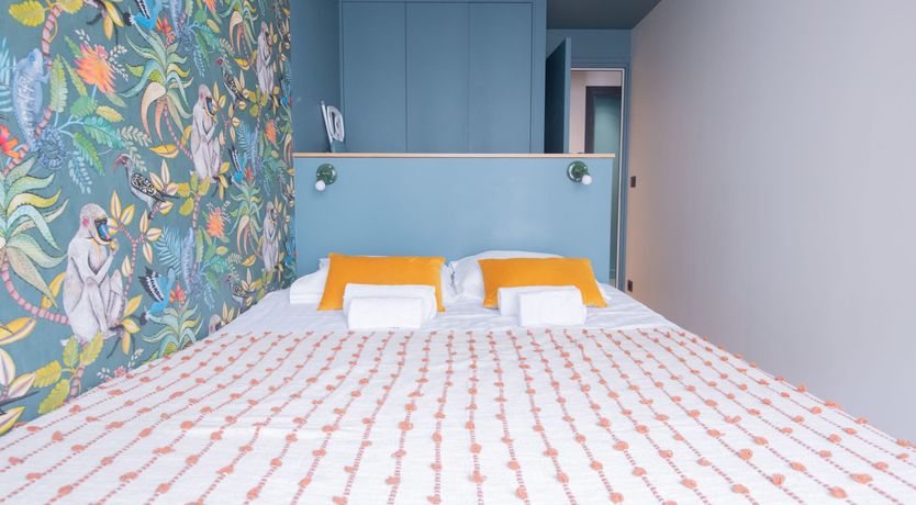 Photo of Shades of The Rive Gauche