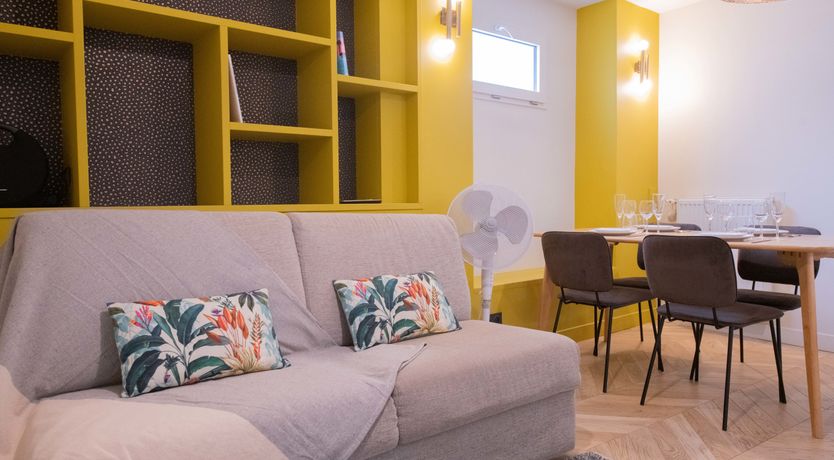 Photo of Shades of The Rive Gauche