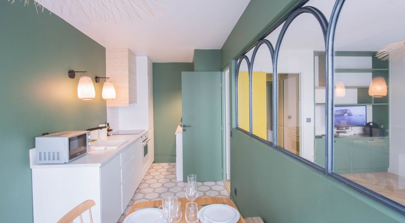 Photo of Shades of The Rive Gauche