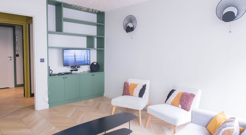 Photo of Shades of The Rive Gauche