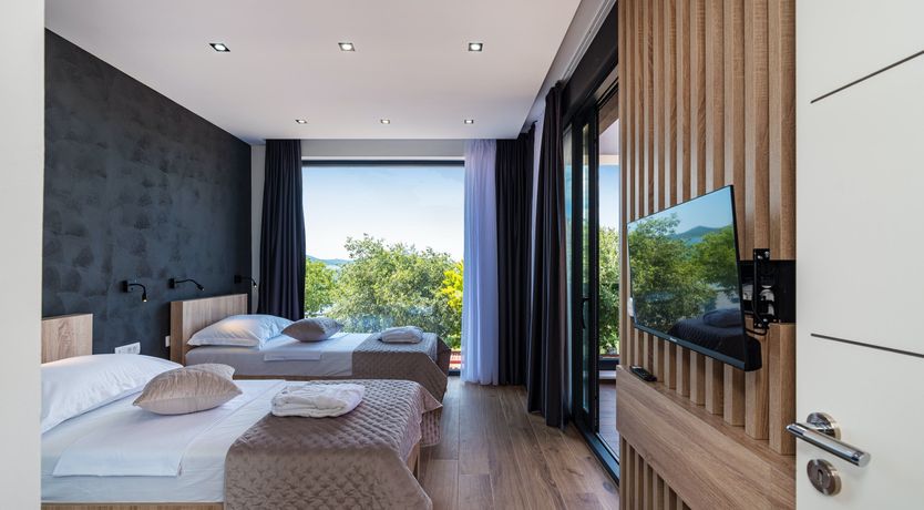 Photo of Harmony Hillside