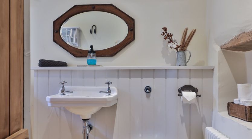 Photo of Cotswold Cottage Charm