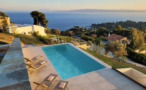 Photo of Infinity Retreat