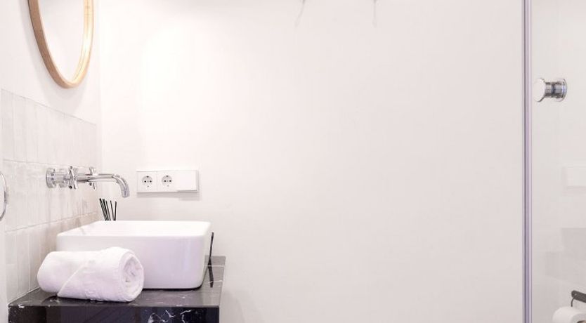 Photo of Seville Moon