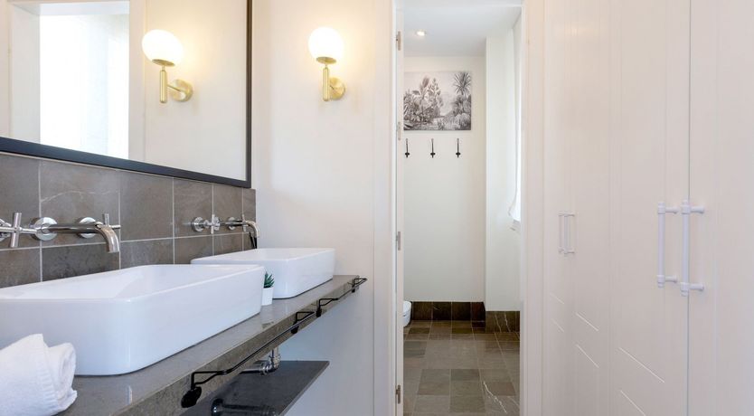 Photo of Seville Moon