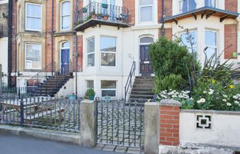 Whitby's Hidden Gem Apartment