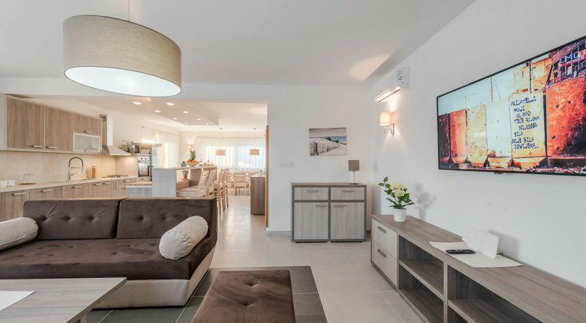 Photo of Dogwood Manor