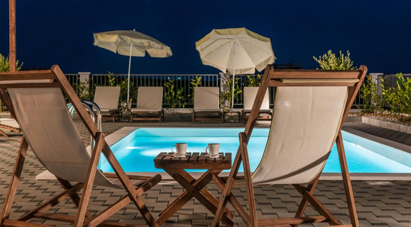 Photo of Dogwood Manor