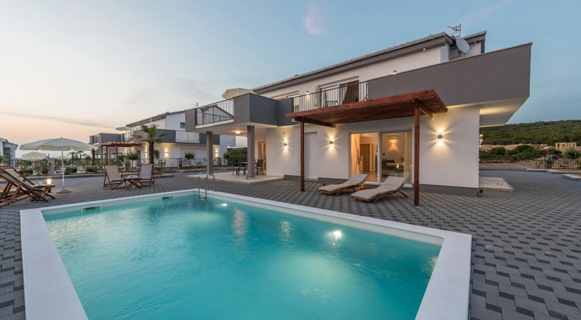 Photo of Dogwood Manor