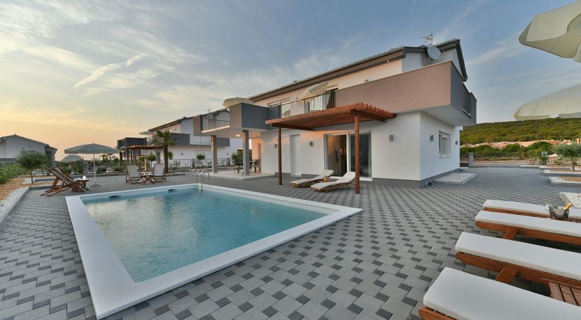 Photo of Dogwood Manor