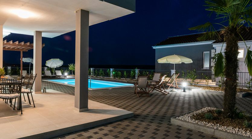 Photo of Dogwood Manor