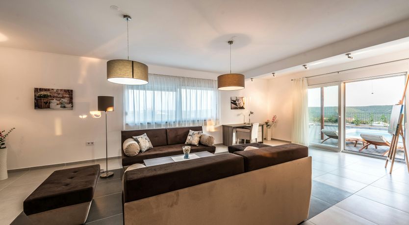 Photo of Dogwood Manor