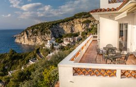 Photo of capri-vista